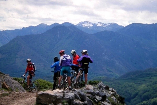 Rutas por la montaña Asturiana en Bici
