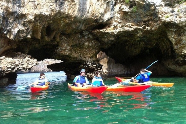 Alquiler y rutas de Kayak por la costa